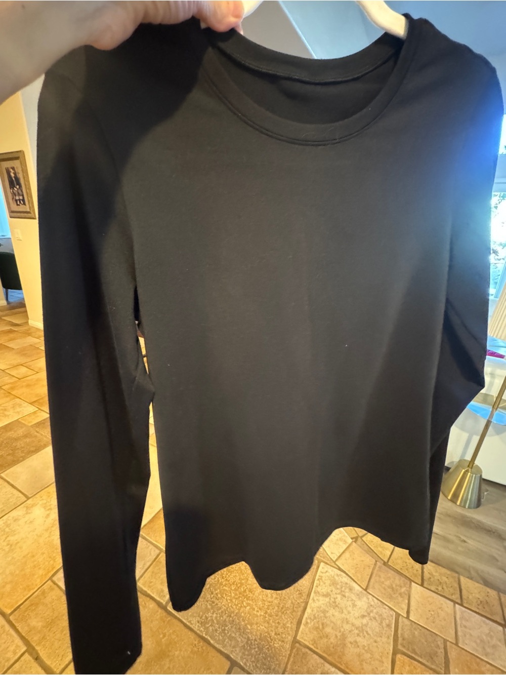 ALO Yoga AloSoft Black Long-Sleeve Performance Tee - M - Picture 5 of 7
